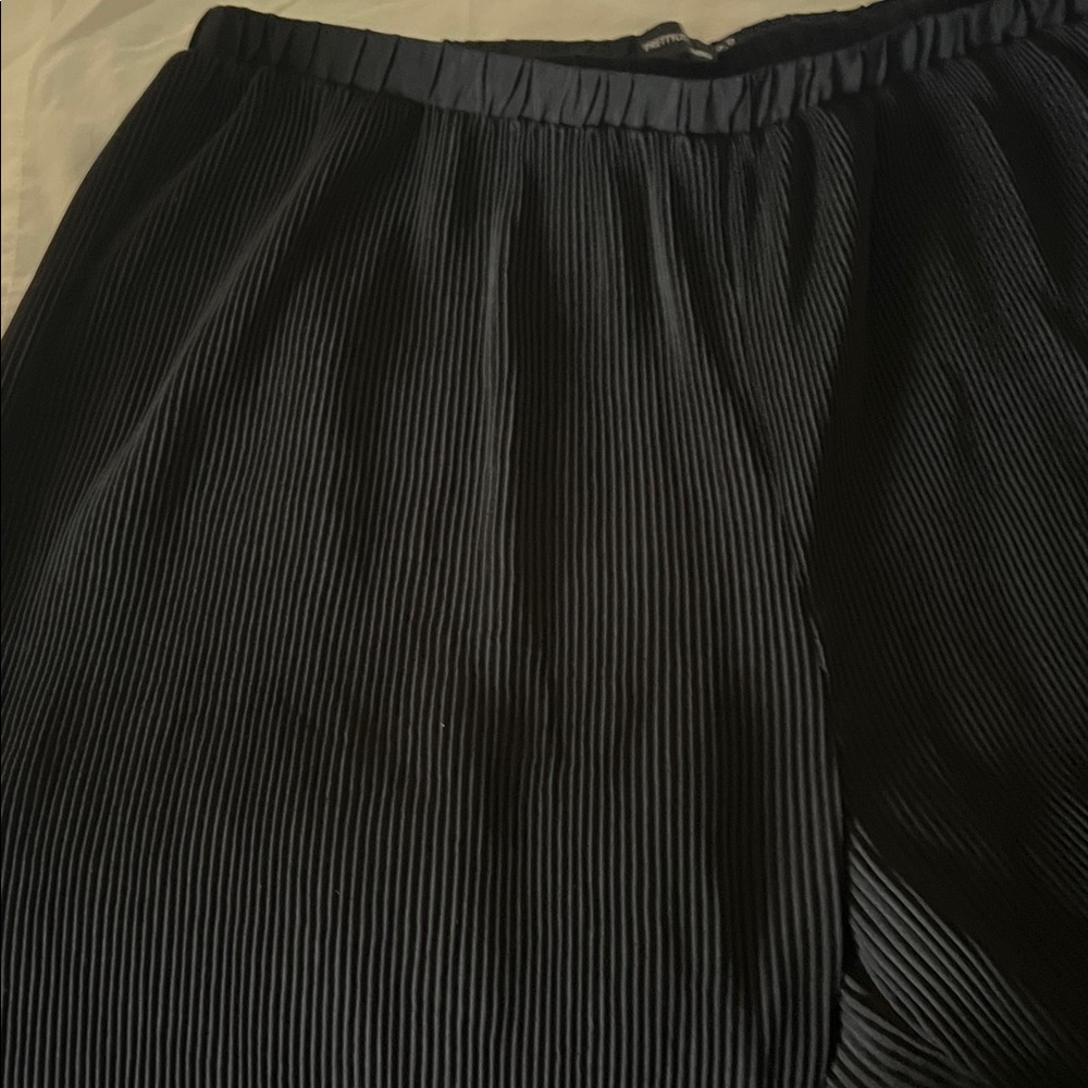 PrettyLittleThing black flowy pants